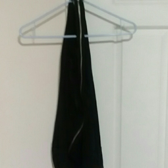 Zip up halter top - Picture 2 of 2